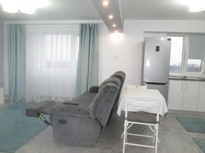 Apartament Sarra Targoviste Zewnętrze zdjęcie