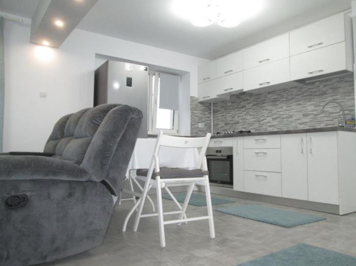 Apartament Sarra Targoviste Zewnętrze zdjęcie