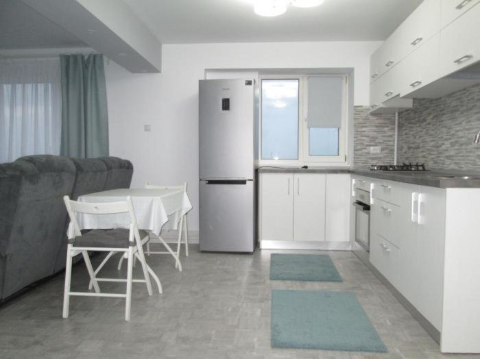Apartament Sarra Targoviste Zewnętrze zdjęcie