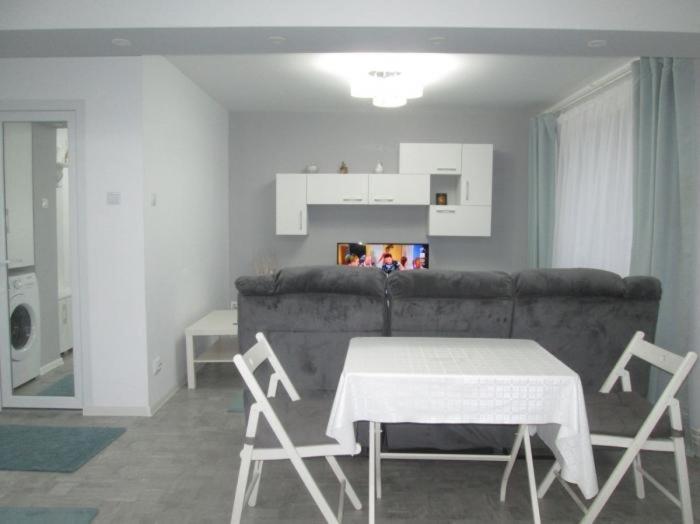 Apartament Sarra Targoviste Zewnętrze zdjęcie